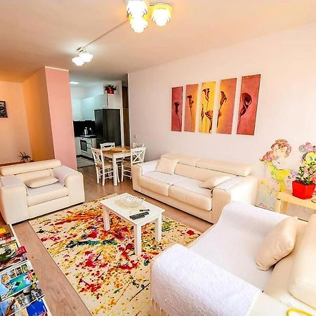 Happy Stories' Apartment In City Centre Szkodra Zewnętrze zdjęcie