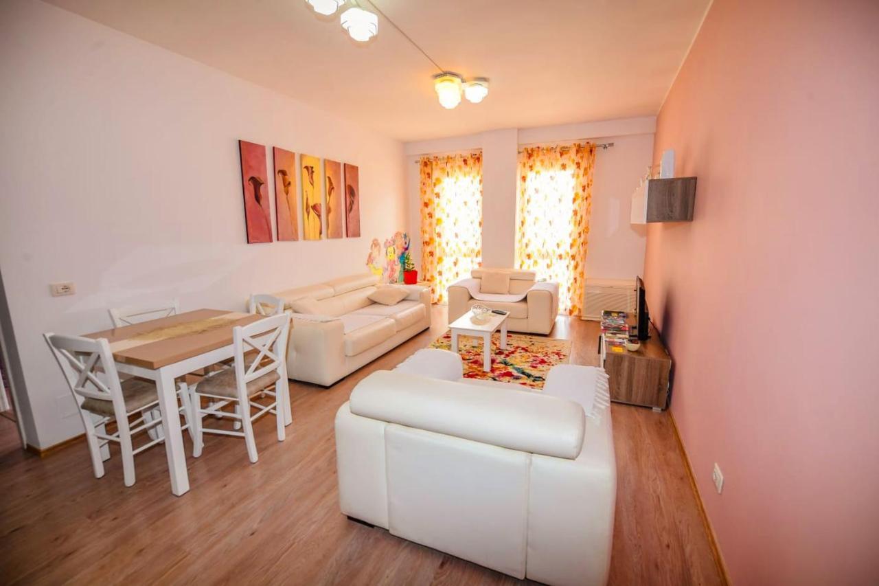 Happy Stories' Apartment In City Centre Szkodra Zewnętrze zdjęcie