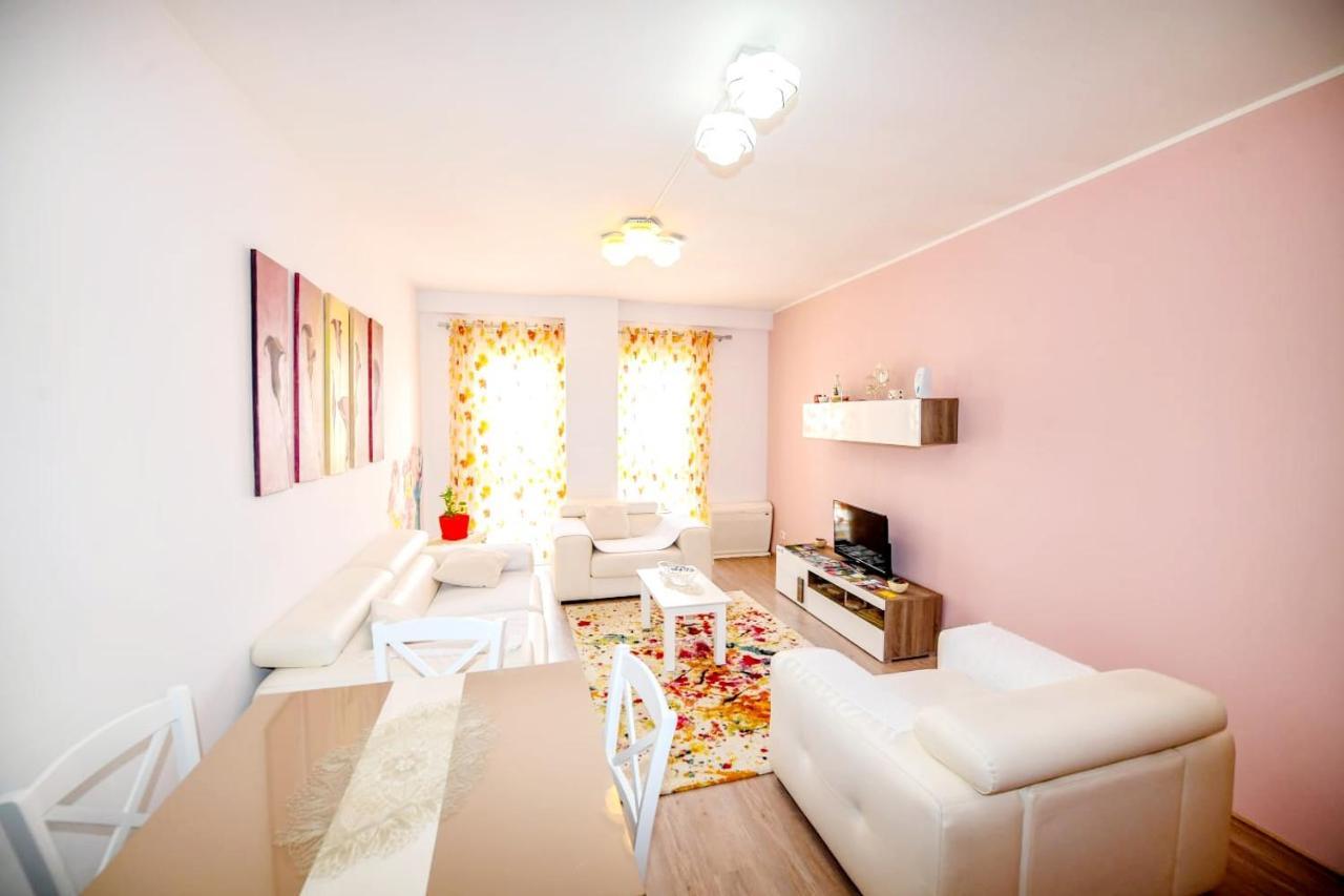 Happy Stories' Apartment In City Centre Szkodra Zewnętrze zdjęcie